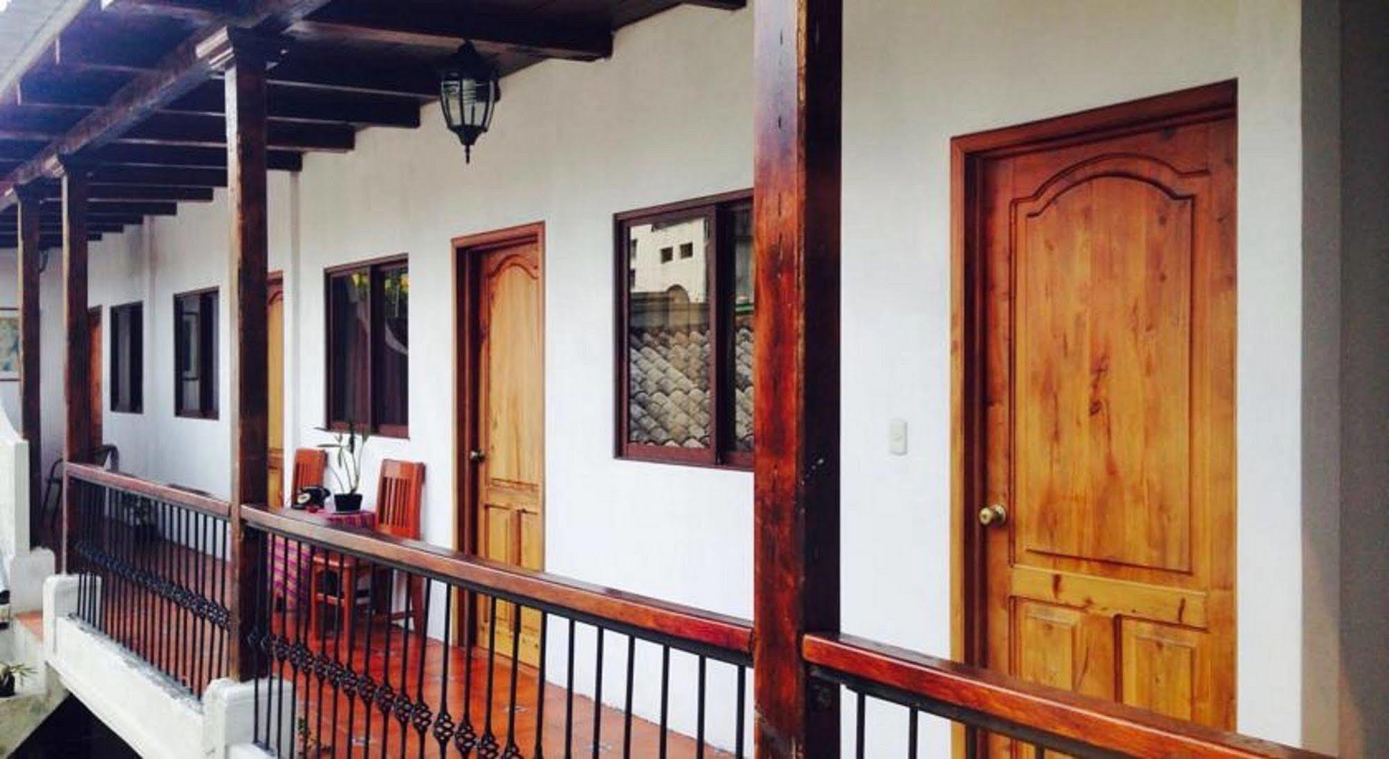 Matalbatz Hotel Cobán Extérieur photo